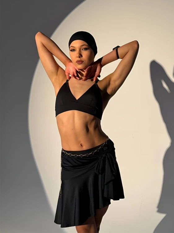 top bella black full drugi.jpg
