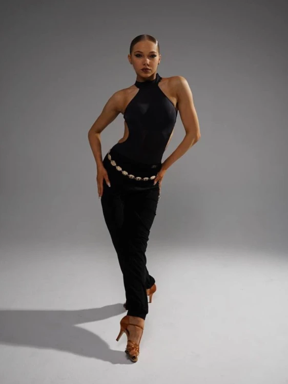 Black pants_frontowy.jpg